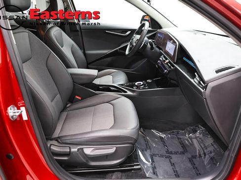 Used 2023 Kia Niro Wind w/ Wind Preserve Package FWD image 25