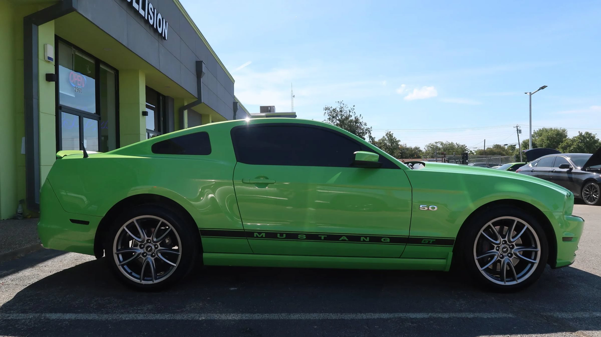 Used 2013 Ford Mustang GT w/ GT Track Pkg RWD image 8