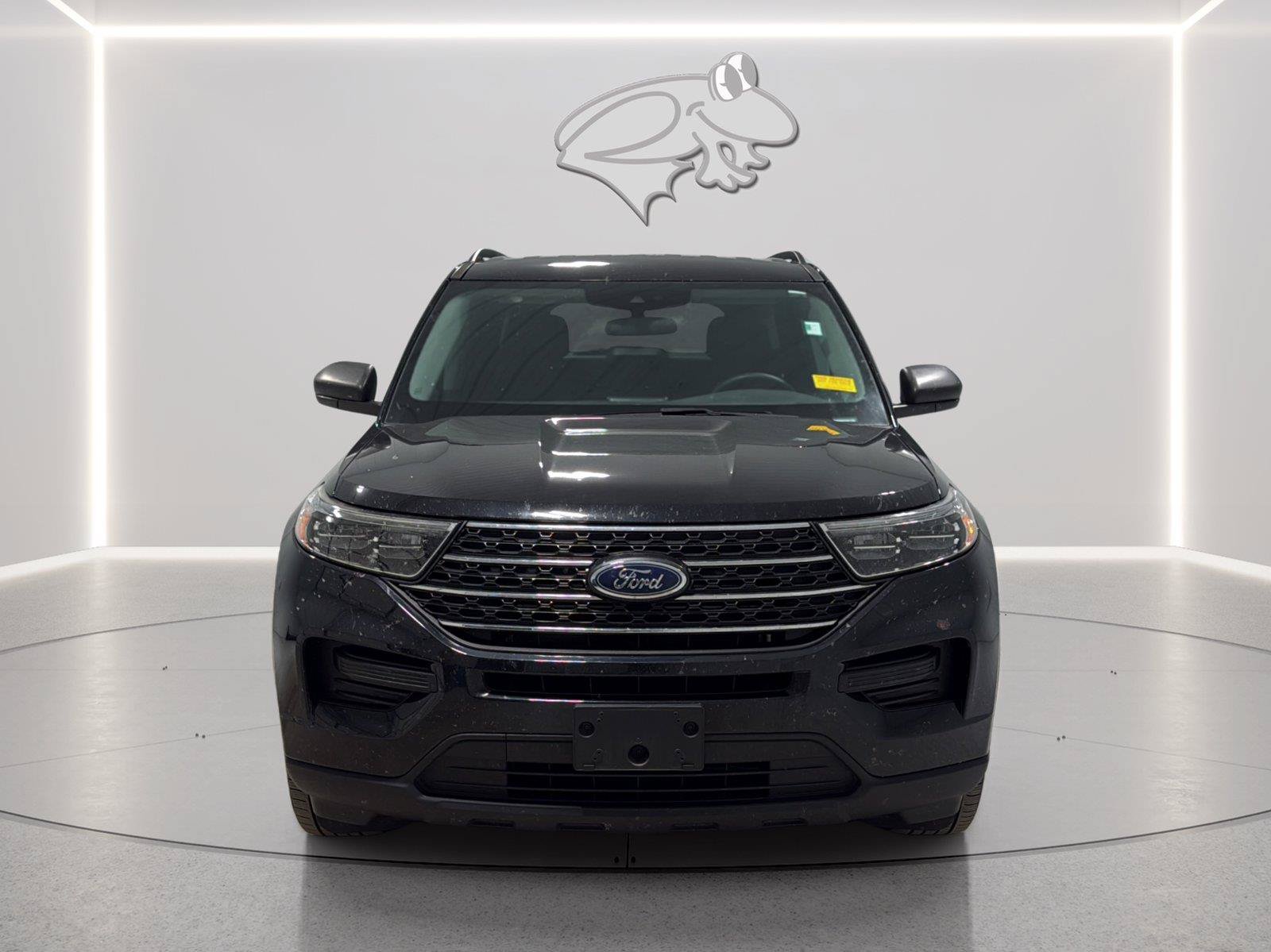Used 2023 Ford Explorer XLT AWD/4WD image 8