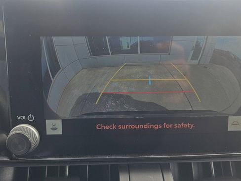 Used 2025 Toyota RAV4 XLE FWD image 12