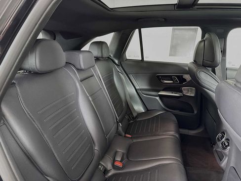Used 2023 Mercedes-Benz GLC 300 4MATIC image 27