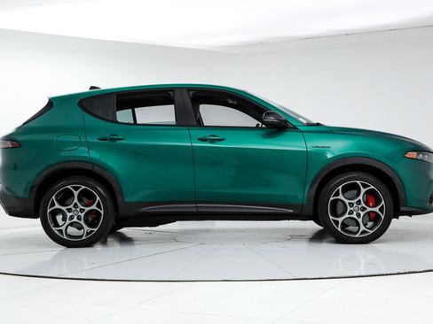 Used 2024 Alfa Romeo Tonale Veloce AWD/4WD image 6