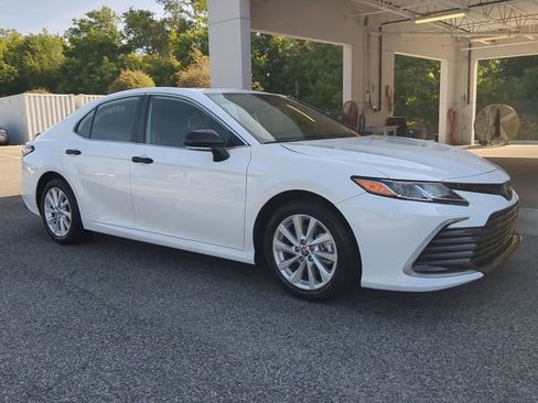 Certified 2024 Toyota Camry LE w/ Convenience Package image 2