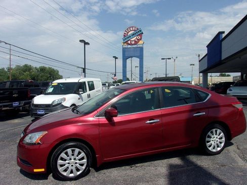 Used 2015 Nissan Sentra SV FWD image 1
