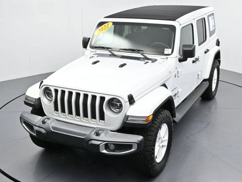 Used 2022 Jeep Wrangler Unlimited Sahara w/ LED Lighting Group AWD/4WD image 41