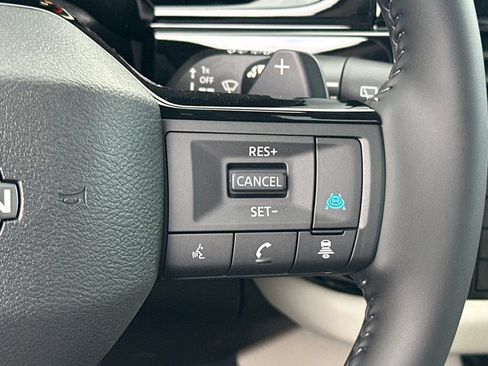 New 2026 Nissan Pathfinder SL w/ SL Premium Package FWD image 26