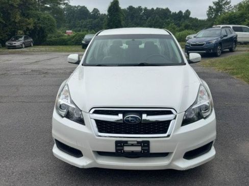 Used 2014 Subaru Legacy 2.5i Premium AWD/4WD image 2