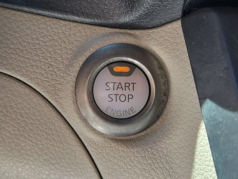 Used 2017 Nissan Sentra SV FWD image 27