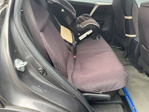 Used 2013 Toyota RAV4 XLE image 9