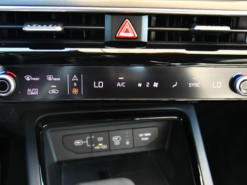 Used 2025 Kia K5 GT-Line w/ GT-Line Premium Package image 28