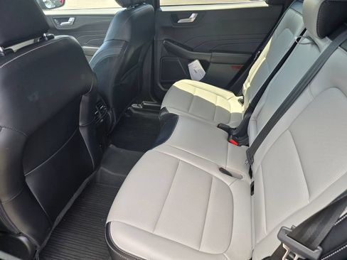 Certified 2023 Ford Escape Platinum AWD/4WD image 10