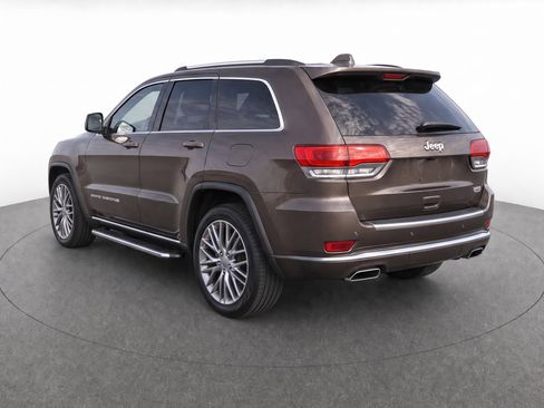 Used 2017 Jeep Grand Cherokee Summit RWD image 3