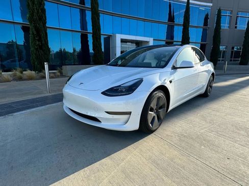 Used 2022 Tesla Model 3 Long Range AWD/4WD image 10