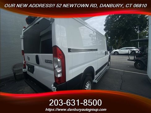 Used 2025 RAM ProMaster 2500 w/ U-Haul Equipment Group FWD image 9