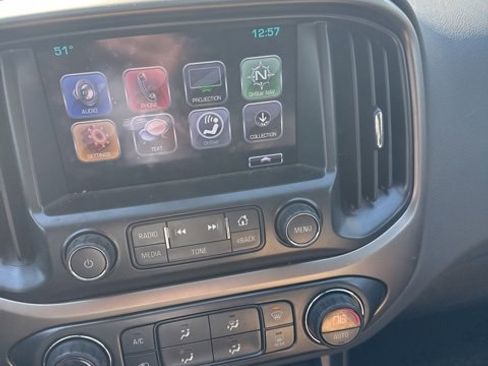 Used 2017 Chevrolet Colorado Z71 image 10