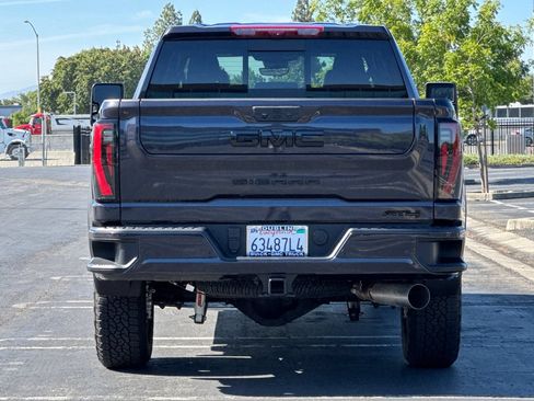 Used 2026 GMC Sierra 2500 AT4 w/ AT4 Premium Plus Package AWD/4WD image 5