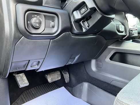 New 2026 RAM 3500 Big Horn AWD/4WD image 16