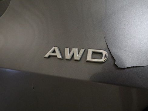 Used 2015 Nissan Rogue S AWD/4WD image 22