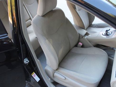 Used 2011 Toyota Prius Two FWD image 12