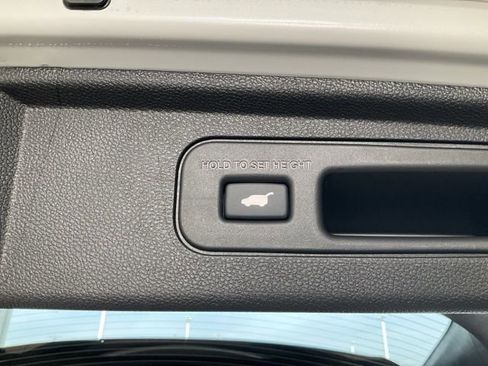 New 2026 Honda Odyssey Touring image 22