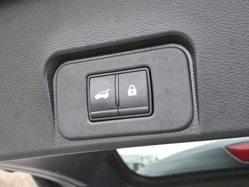 Certified 2023 Nissan Rogue SL w/ SL Premium Package image 30