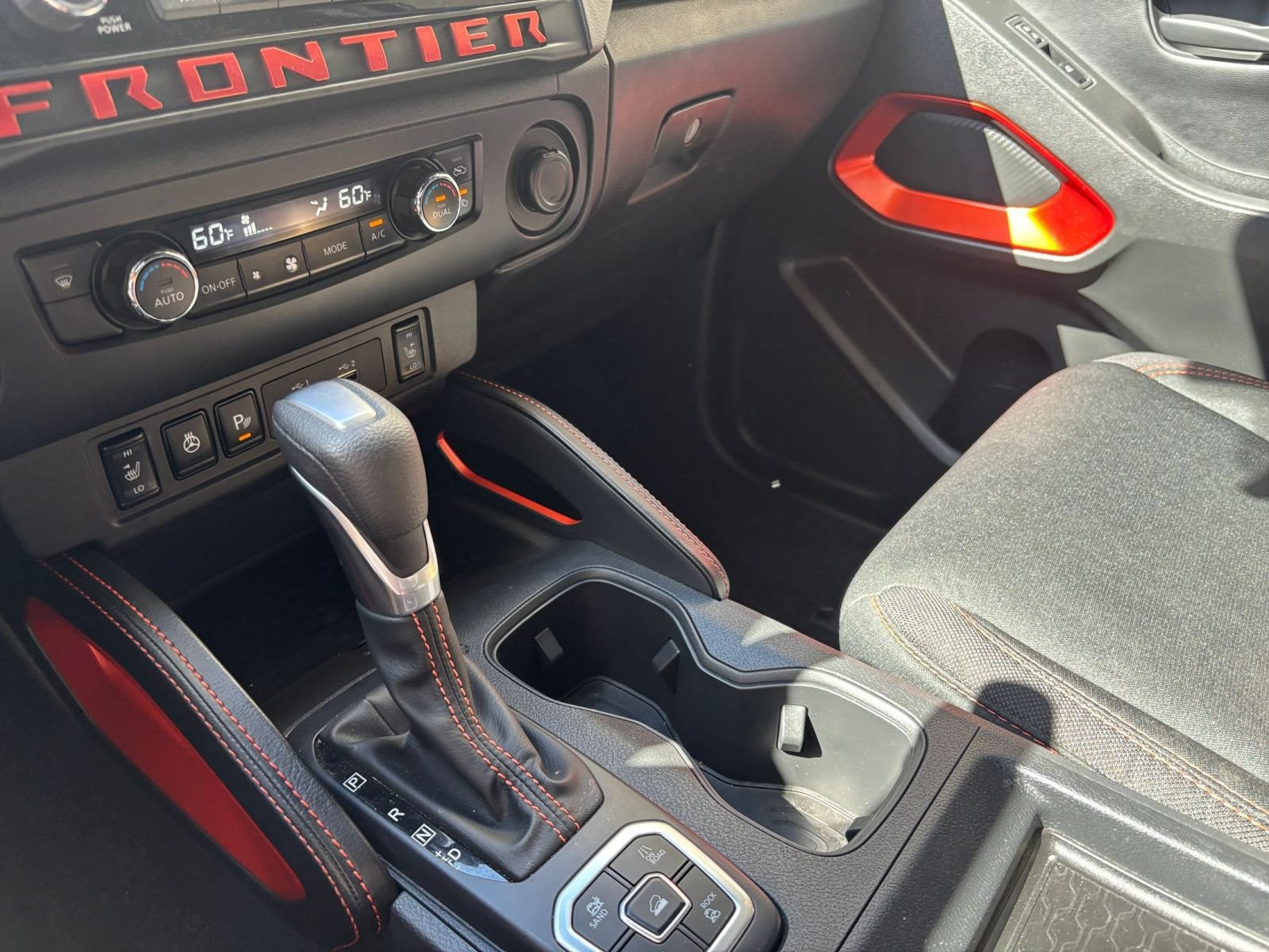 Used 2026 Nissan Frontier PRO-4X AWD/4WD image 41