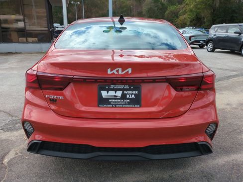 Certified 2022 Kia Forte LXS w/ LXS Technology Package image 6