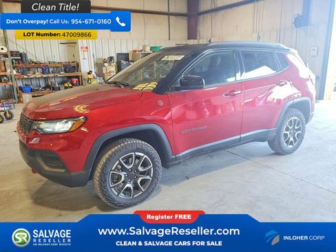 Used 2025 Jeep Compass Trailhawk image 1