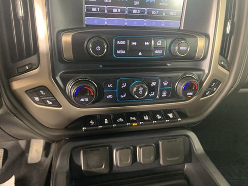 Used 2019 GMC Sierra 3500 Denali w/ Duramax Plus Package image 24