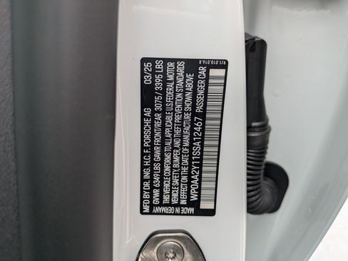 New 2025 Porsche Taycan image 27