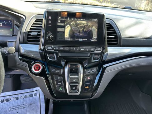 Used 2022 Honda Odyssey Elite image 21