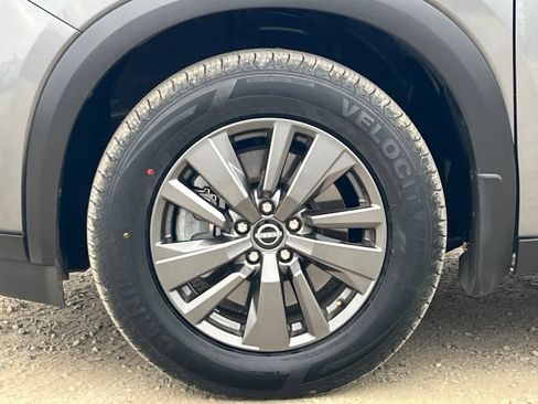 Used 2022 Nissan Pathfinder SV w/ SV Premium Package image 36