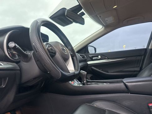Used 2022 Nissan Maxima SV w/ Floor Mat Group image 35
