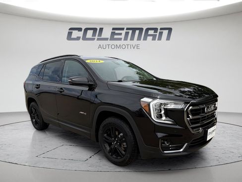 Used 2024 GMC Terrain AT4 w/ Tech Package AWD/4WD image 31
