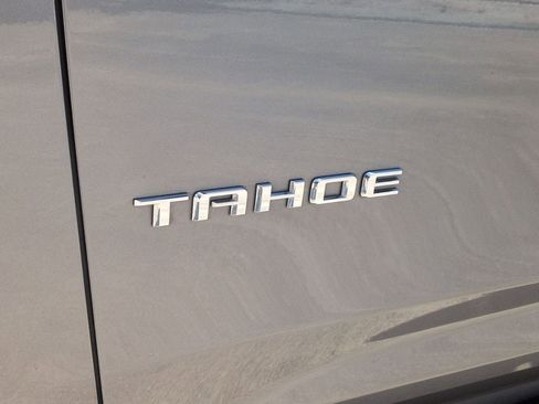 Used 2021 Chevrolet Tahoe High Country w/ Premium Package AWD/4WD image 6
