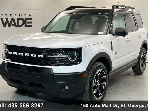 Used 2025 Ford Bronco Sport Outer Banks w/ Outer Banks Tech Package+ AWD/4WD image 1