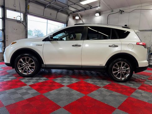 Used 2016 Toyota RAV4 Limited w/ Advanced Technology Package image 4
