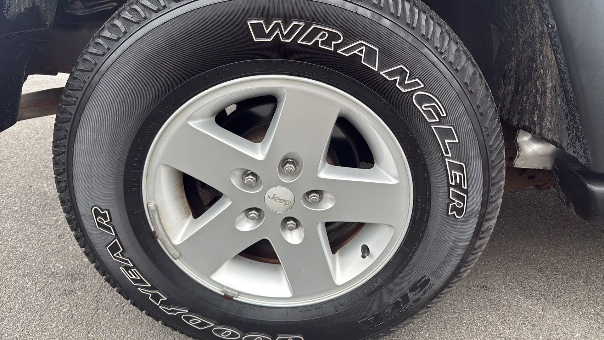 Used 2007 Jeep Wrangler Unlimited X AWD/4WD image 11