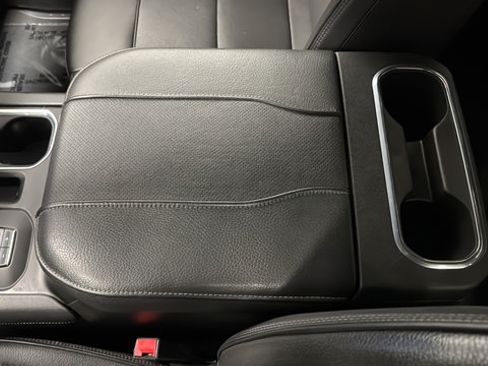Used 2023 GMC Sierra 1500 Denali AWD/4WD image 19
