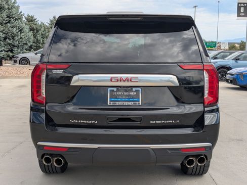 Used 2024 GMC Yukon XL Denali w/ Advanced Technology Package AWD/4WD image 5