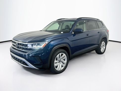 Used 2023 Volkswagen Atlas SE w/ Black Wheel Package FWD image 3