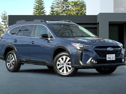 New 2025 Subaru Outback Premium AWD/4WD image 2