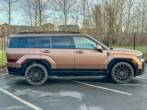 Used 2024 Hyundai Santa Fe Calligraphy image 2