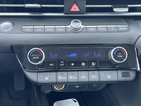 New 2026 Hyundai Elantra Limited FWD image 16