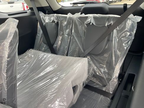 New 2026 Ford Explorer Active w/ Active Comfort Package image 14