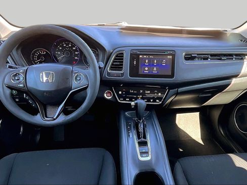 Used 2016 Honda HR-V EX image 11