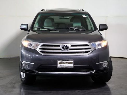 Used 2012 Toyota Highlander SE w/ Tow Pkg AWD/4WD image 7