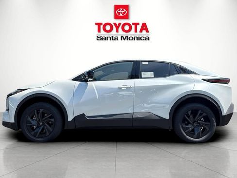 New 2026 Toyota C-HR AWD/4WD image 8