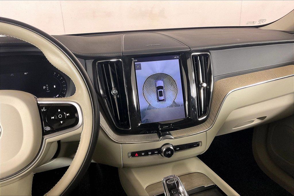 Used 2022 Volvo XC60 B5 Inscription w/ Advanced Package FWD image 5