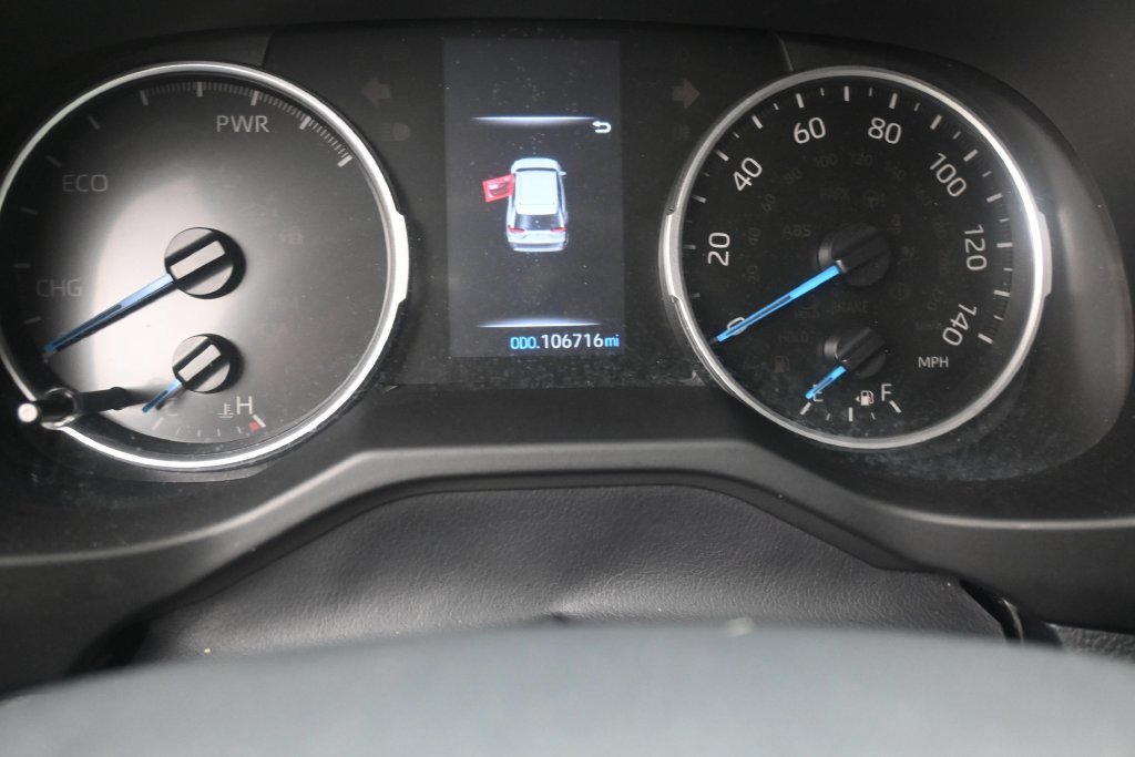 Used 2022 Toyota RAV4 XLE AWD/4WD image 10